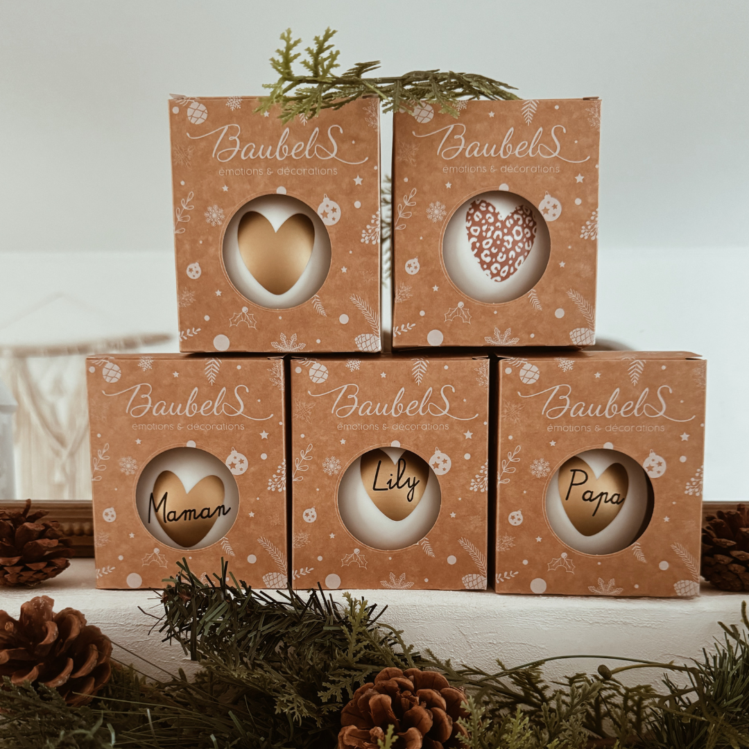 Boule de Noël Coeur doré par Atelier Wagram