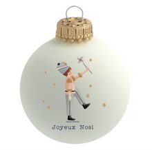 Charger l&#39;image dans la galerie, Boule de Noël personnalisée Casse-Noisette par Atelier Oranger®
