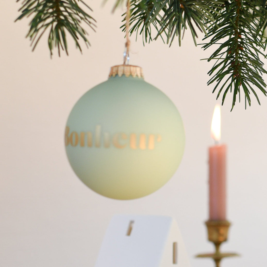 Boule de Noël personnalisée TILLEUL