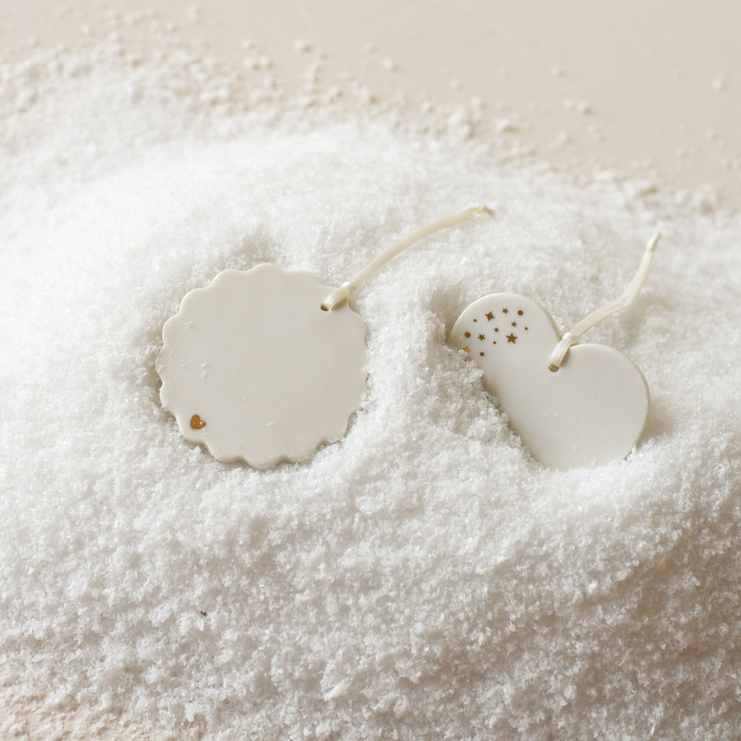 Médaillon de Noël en porcelaine BISCUIT