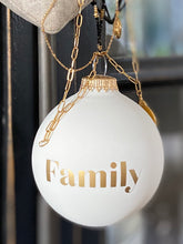 Charger l&#39;image dans la galerie, Boule de Noël personnalisée BLANC MAT
